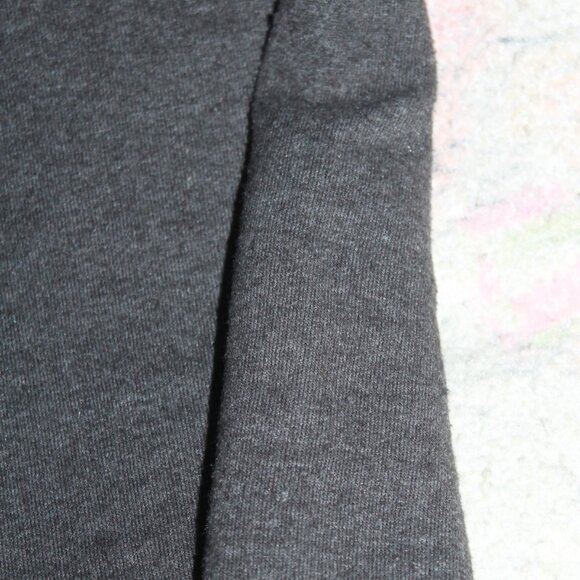 Hanes Premium Men's Gray Long Sleeve Pullover Sweater Size Medium - Picture 10 of 16